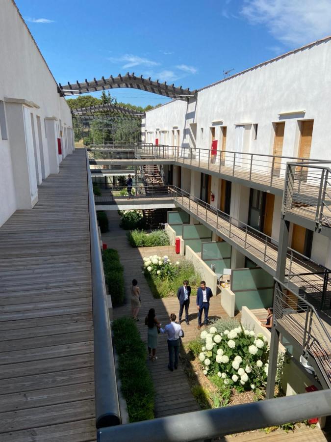 Les Terrasses D'Aix - Studio Avec Grande Terrasse Privee Aparthotel Éguilles Eksteriør bilde